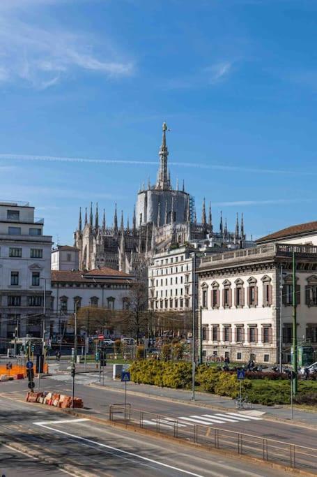 Dali Duomo Golden House Milão Exterior foto